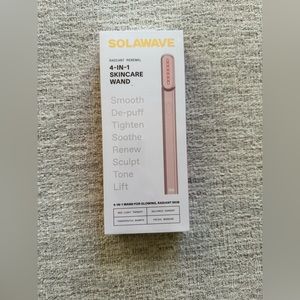 SOLAWAVE RADIANT RENEWAL
4-IN-1 SKINCARE WAND
